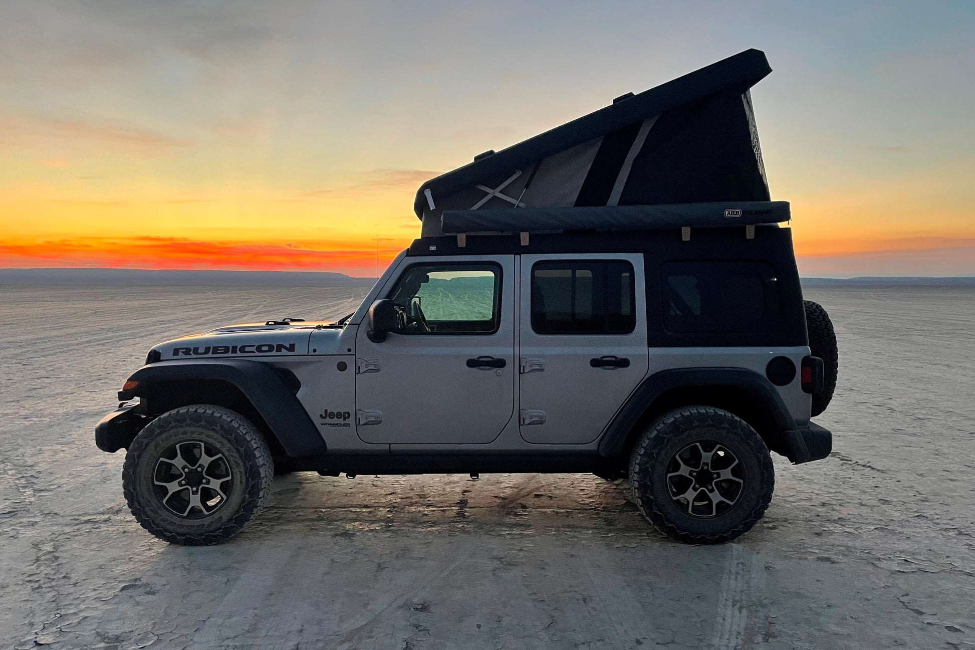 Ursa Minor JL J30 Jeep Wrangler Camper Top