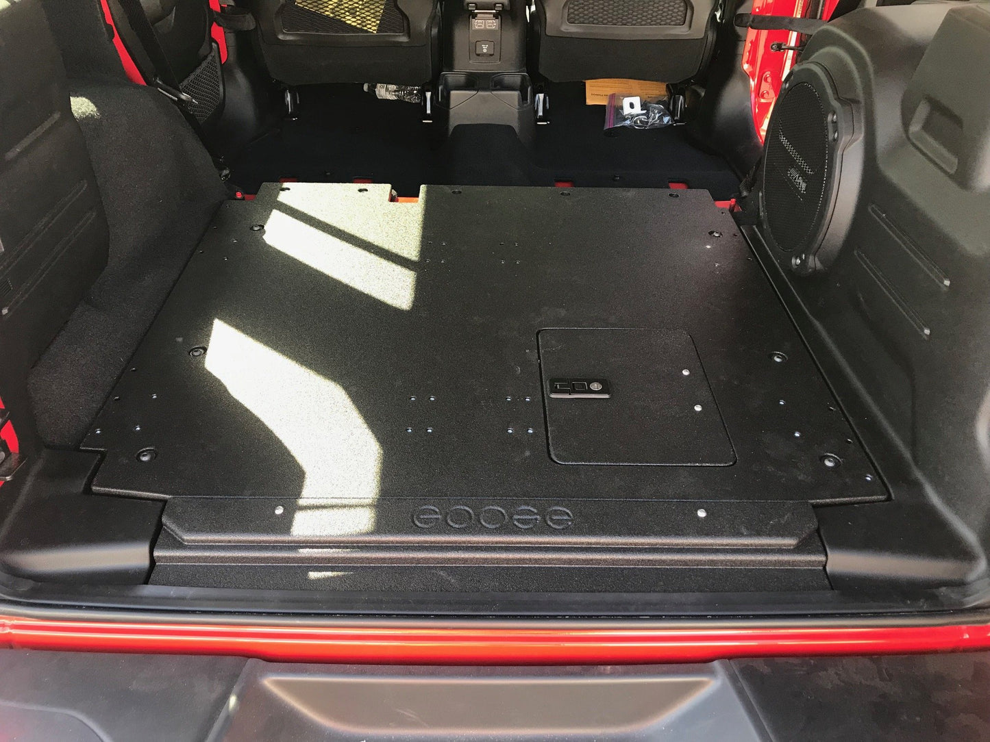 DEMO: JEEP WRANGLER 2018-PRESENT JLU 4 DOOR - REAR PLATE SYSTEM